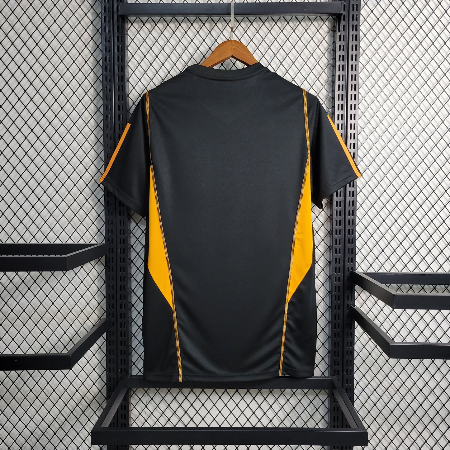 Internacional Black Training Suit Size 2023/24