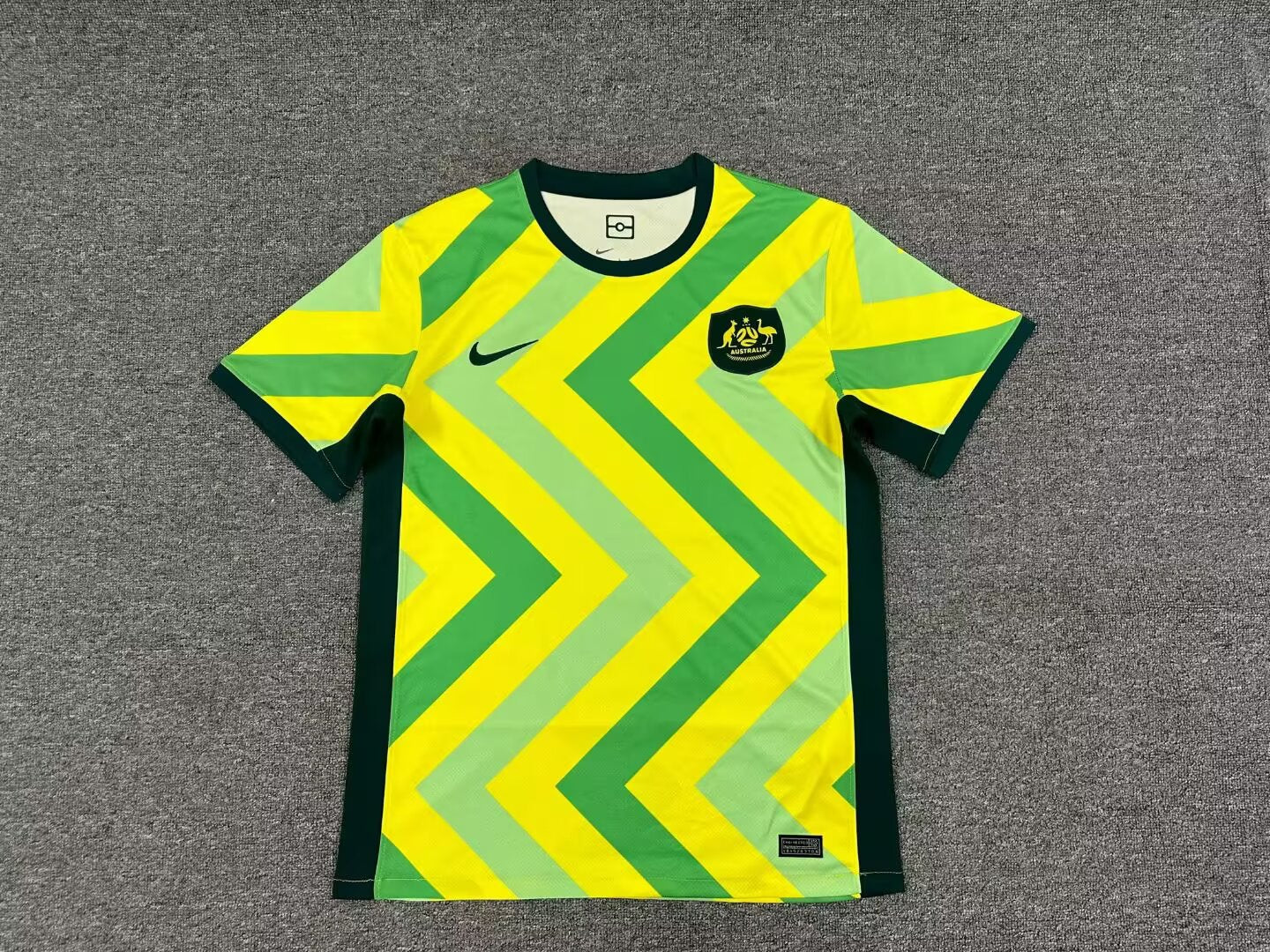 Australia Home 25-26